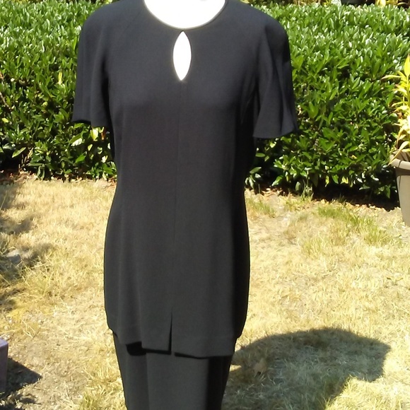 Liz Claiborne Dresses & Skirts - Liz Claibourne Black Key Hole Dress